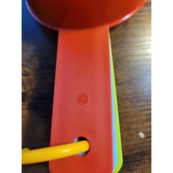 Set Of 8 Multi-Color Nesting Measuring Cups & Spoons - Picture 7 of 8